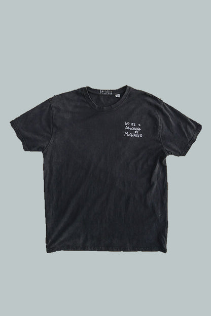 imagen frontal de producto de la camiseta muyayo en negro pizarra